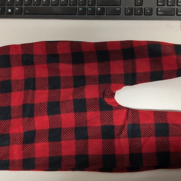 Kid's pj's - Picture 3 of 4